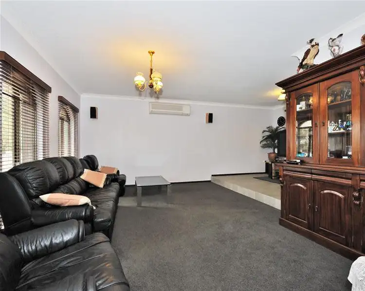 197 Blackadder Road, Swan View WA 6056