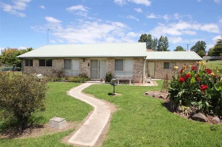 169 Pelham Street, Tenterfield NSW 2372