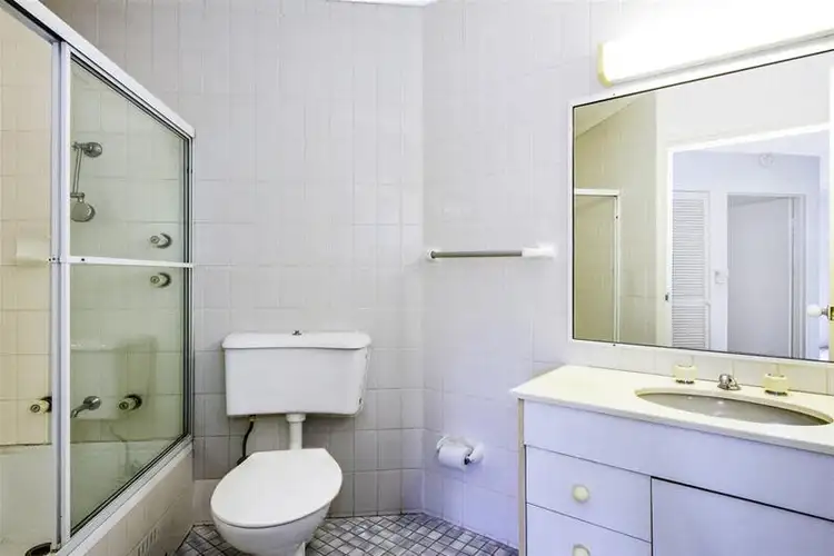 Seventh view of Homely house listing, 18/15 Lorraine Avenue, Berkeley Vale NSW 2261