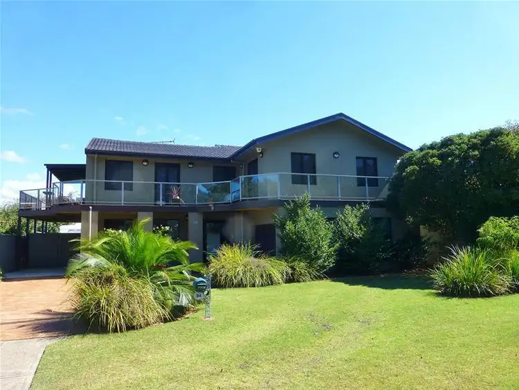 26 Hibiscus Close, Maloneys Beach NSW 2536