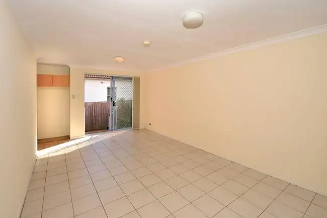 Third view of Homely townhouse listing, 2/87 Gale Road, Maroubra NSW 2035