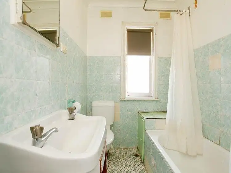 Sixth view of Homely house listing, 20 Marquesa Avenue, Lethbridge Park NSW 2770