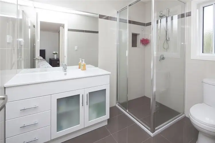 Seventh view of Homely house listing, 3 Hanover Court, Endeavour Hills VIC 3802