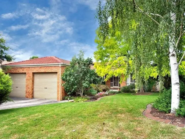 34 Crawley Grove, Ringwood North VIC 3134