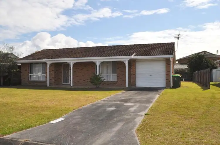 2 Grevillia Avenue, Yamba NSW 2464