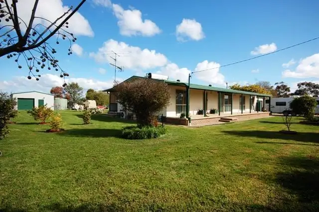 56 Reid Street, Lockhart NSW 2656