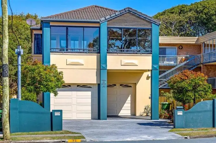 32 Genoa Street, Surfers Paradise QLD 4217