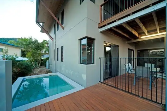 7 Nara Avenue, Airlie Beach QLD 4802