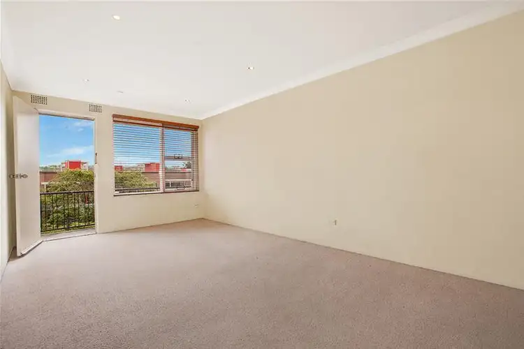 14/1 Hawkesbury Avenue, Dee Why NSW 2099