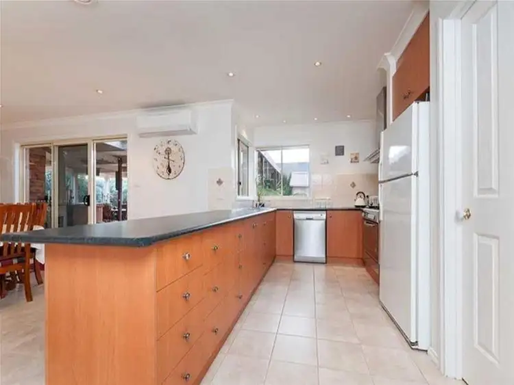 Fifth view of Homely house listing, 3 Semillon Crt, Sunbury VIC 3429