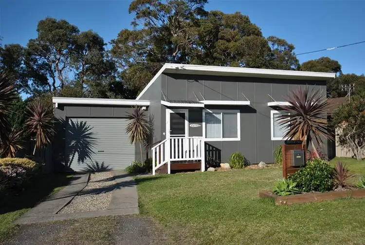 4 Carlton Crescent, Culburra Beach NSW 2540