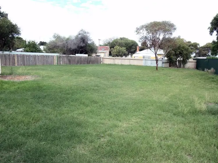 Sixth view of Homely house listing, 5 Westcliffs Crescent, Red Cliffs VIC 3496
