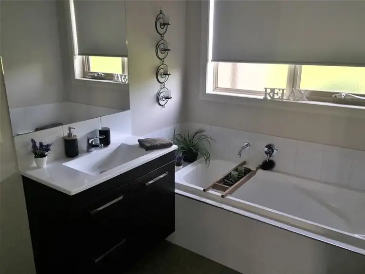 Fifth view of Homely house listing, 5 Singleton Court, Warrnambool VIC 3280