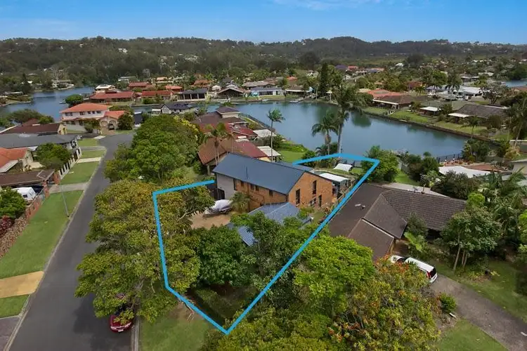 9 Headsail Court, Currumbin Waters QLD 4223