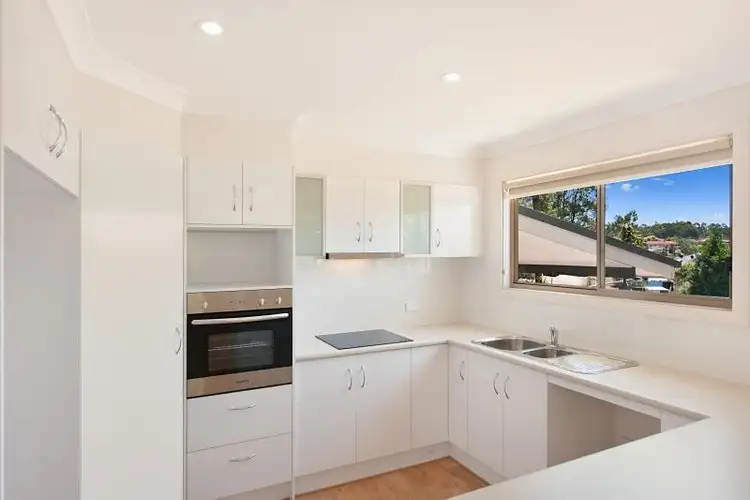 Second view of Homely house listing, 4 Vintage Court, Watanobbi NSW 2259