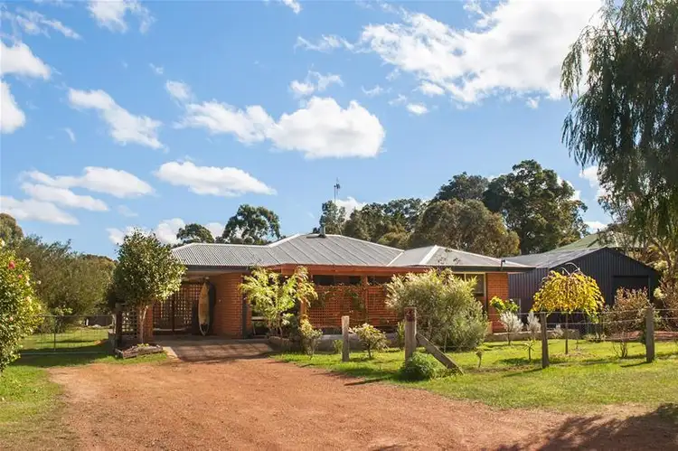 24 Mansfield Avenue, Margaret River WA 6285