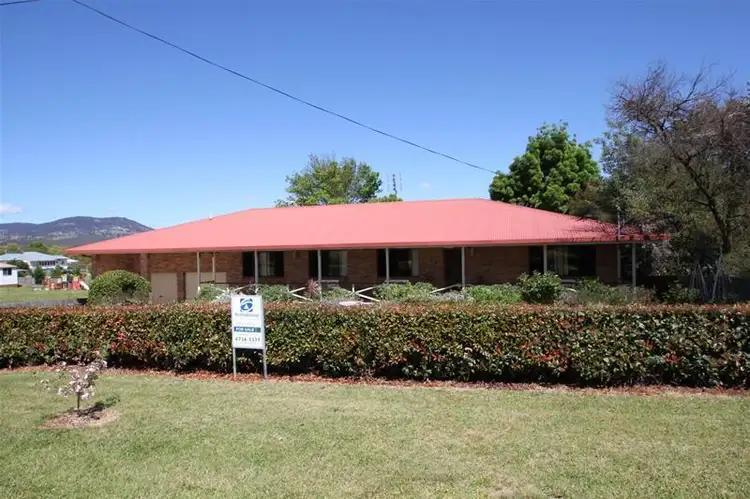 124 Wood Street, Tenterfield NSW 2372