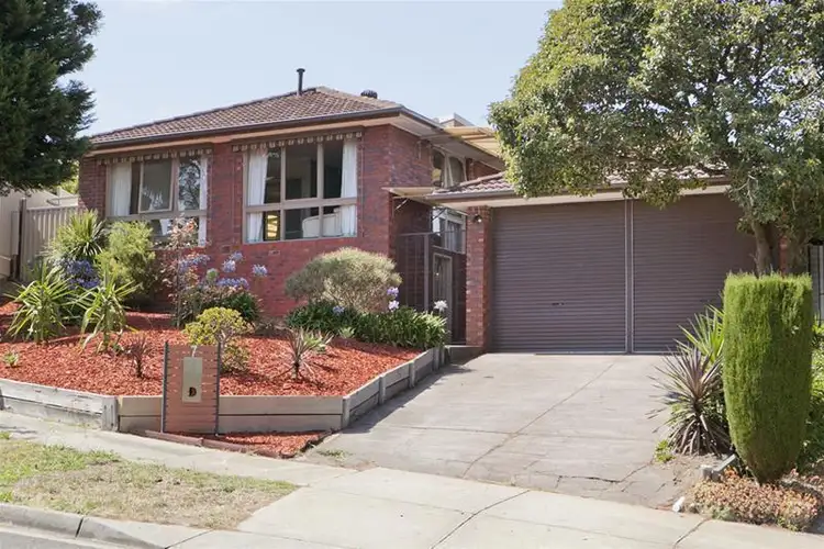 Second view of Homely house listing, 7 Viminalis Court, Endeavour Hills VIC 3802