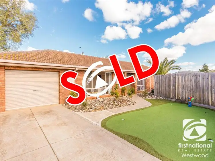 7b Chat Place, Werribee VIC 3030