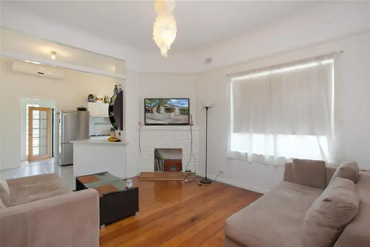 Sixth view of Homely house listing, 2 Waratah Street, Mayfield NSW 2304