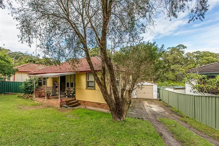 12 Carbeen Street, Gateshead NSW 2290