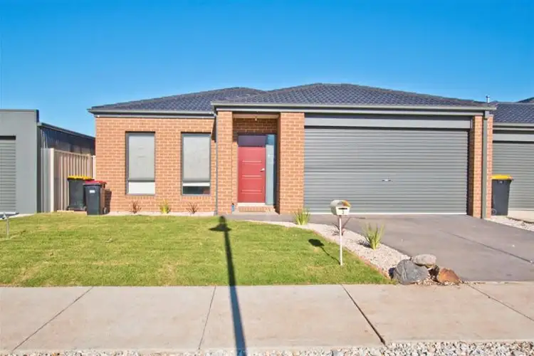 3 Lady Penrhyn Drive, Melton West VIC 3337