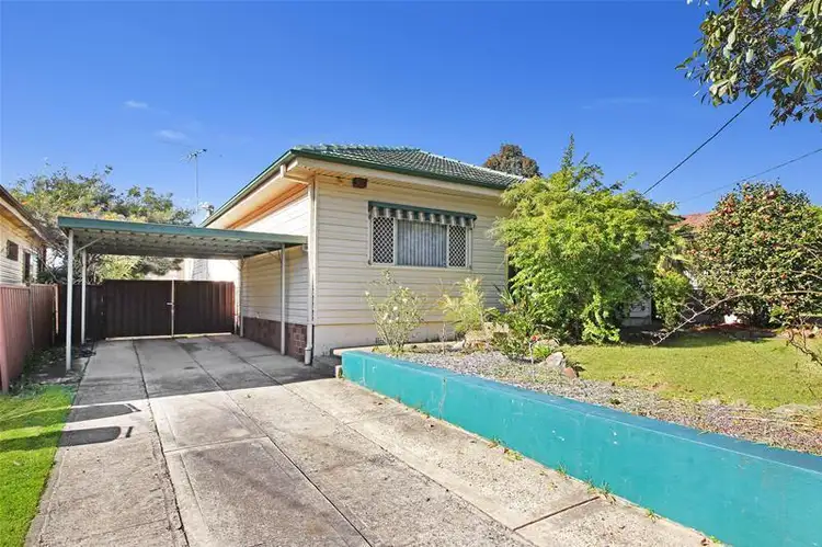 15 Hood Street, Yagoona NSW 2199