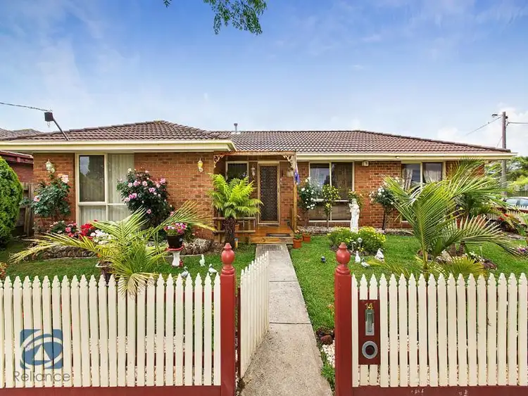 14 Ellindale Close, Hampton Park VIC 3976