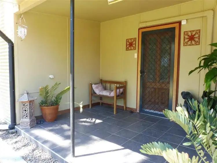14 Cook Street, Finch Hatton QLD 4756