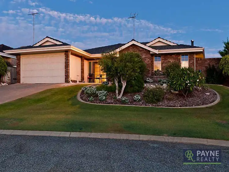 7 Petrel Close, Halls Head WA 6210