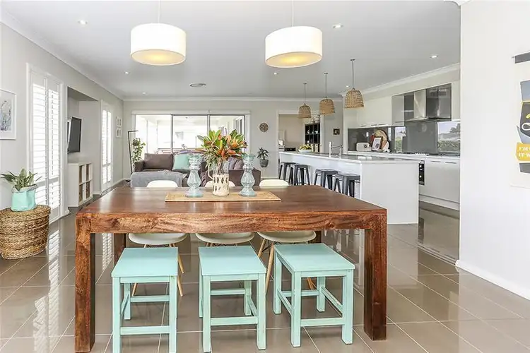 Fifth view of Homely house listing, 3 Hilltop Crescent, Bolwarra Heights NSW 2320