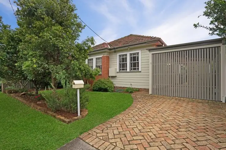 5 Melville Road, Broadmeadow NSW 2292