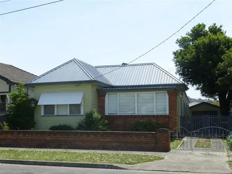 3 Mackie Avenue, New Lambton NSW 2305