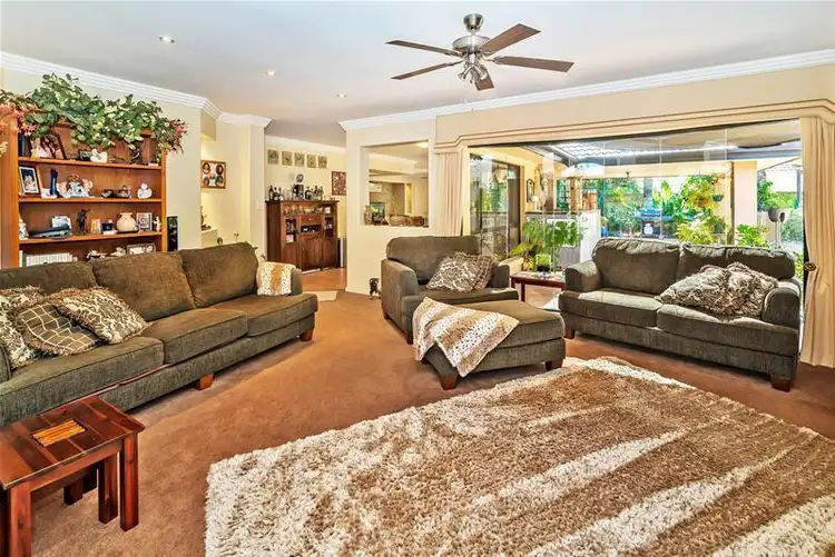 3 The Parade, Helensvale QLD 4212