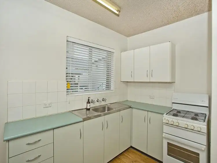 Fifth view of Homely unit listing, 2/131 Brooks Street, Bar Beach NSW 2300