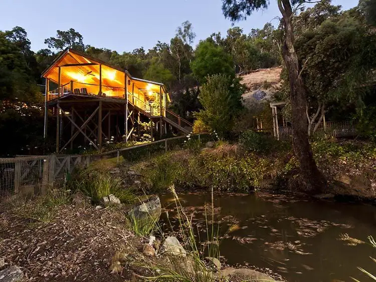 216 Croyden  Road, Roleystone WA 6111