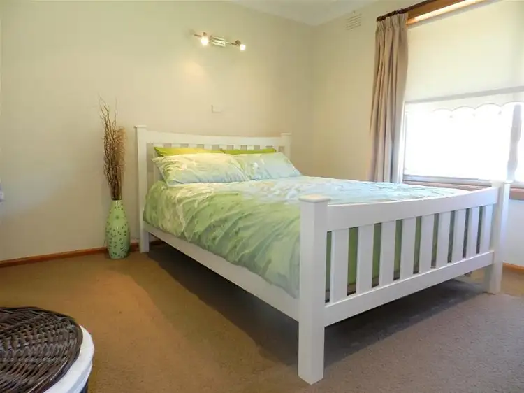 Fifth view of Homely house listing, 17 Shantalla Crescent, Yass NSW 2582
