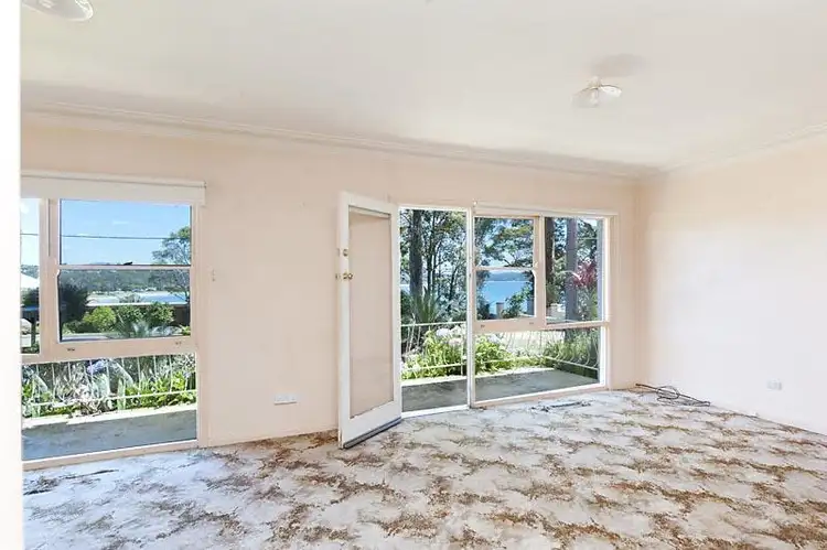 4 Observation Avenue, Batehaven NSW 2536