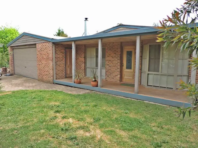 27 Seamer Street, Porepunkah VIC 3740