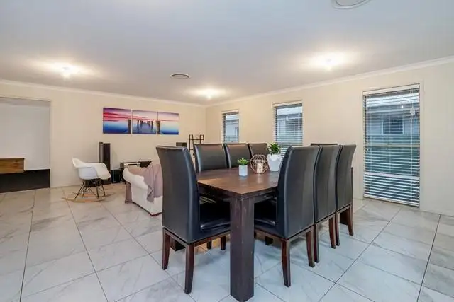 Fifth view of Homely house listing, 25 Hinchinbrook Close, Ashtonfield NSW 2323