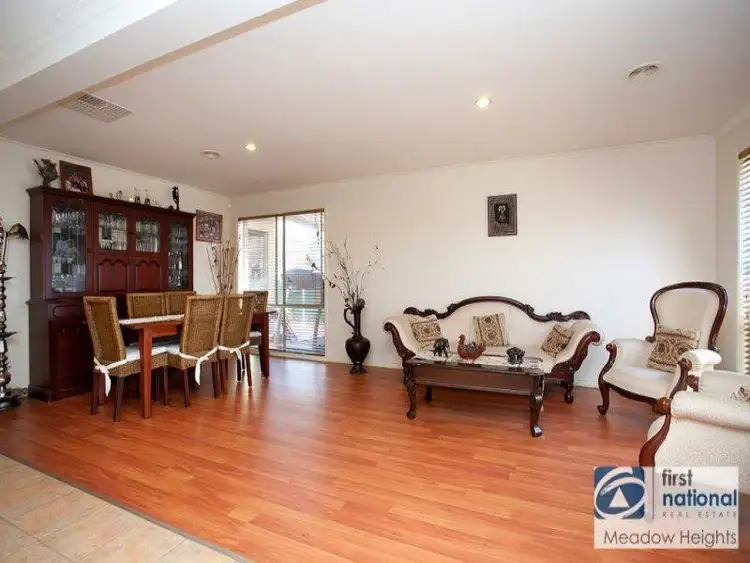 61 Salween Crescent, Roxburgh Park VIC 3064