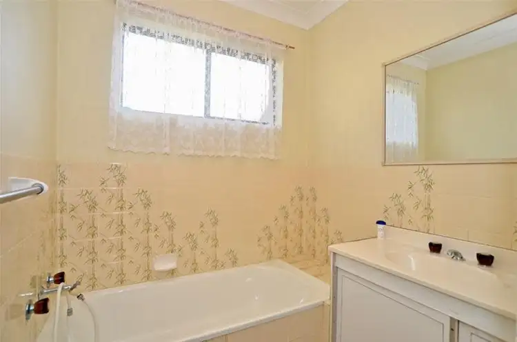 Fourth view of Homely villa listing, 1/173 Ocean View Road, Ettalong Beach NSW 2257