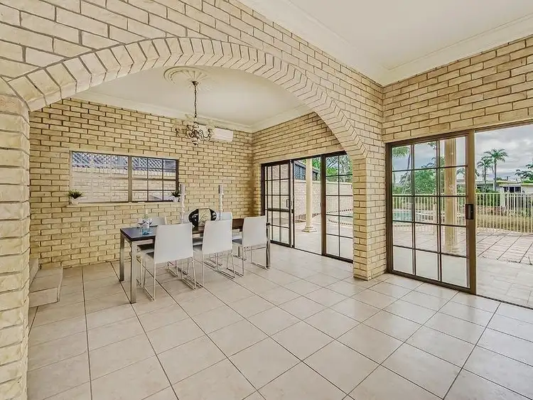 Sixth view of Homely house listing, 7 La Scala Court, Isle Of Capri QLD 4217