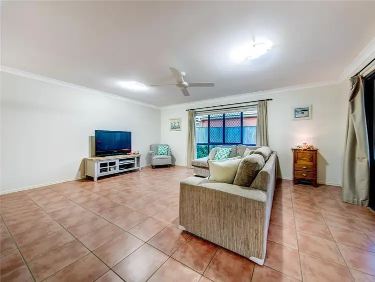 Sixth view of Homely house listing, 27 Lema Circuit, Kuraby QLD 4112