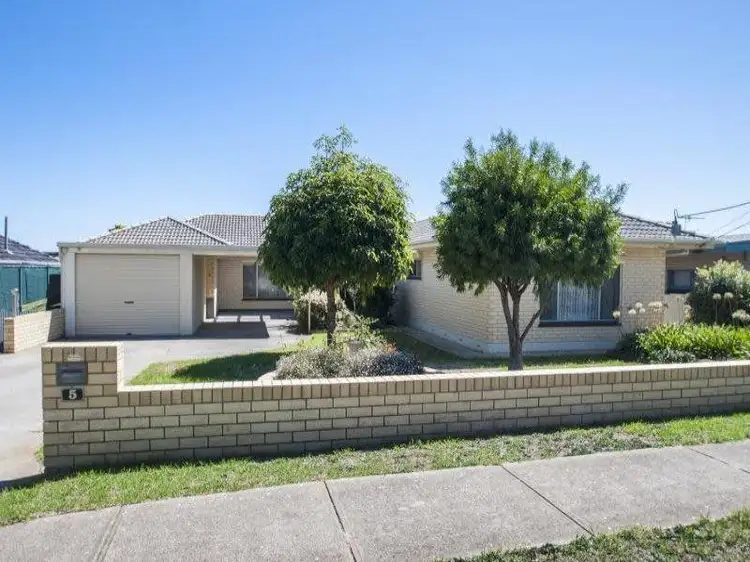 5 Lifford Parade, Marino SA 5049