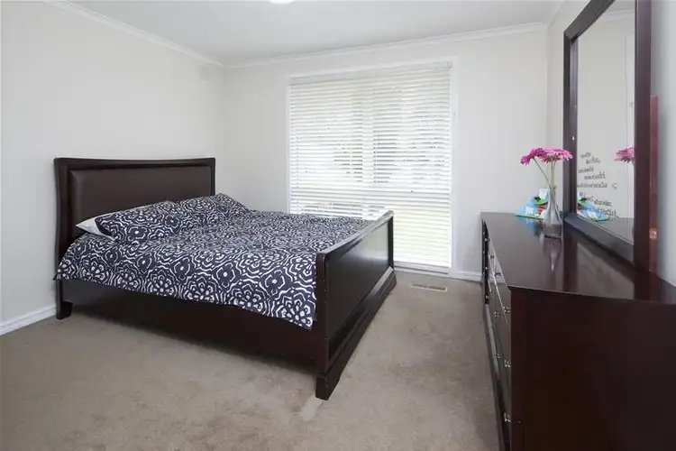 Fourth view of Homely house listing, 3 Hanover Court, Endeavour Hills VIC 3802