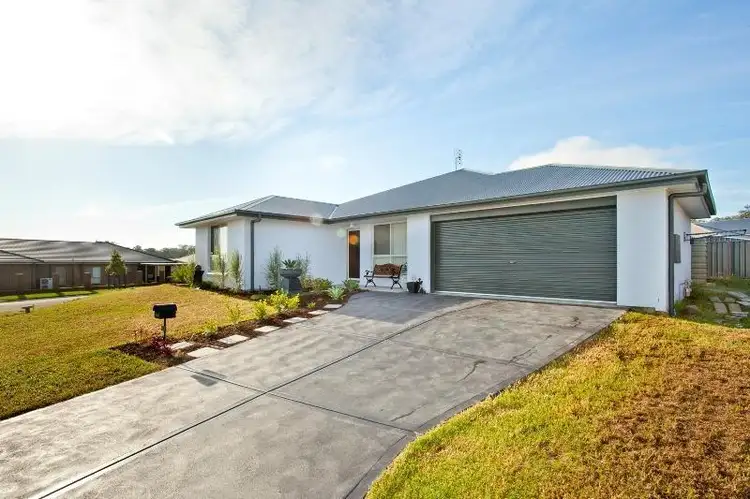 20 Bimbimie Street, Fletcher NSW 2287