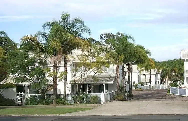 6/28 Chester Terrace, Southport QLD 4215