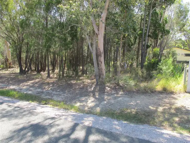 9 Pelican Street, Macleay Island QLD 4184