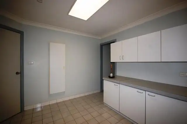 Sixth view of Homely house listing, 1 Glenvale Plc, Bourkelands NSW 2650
